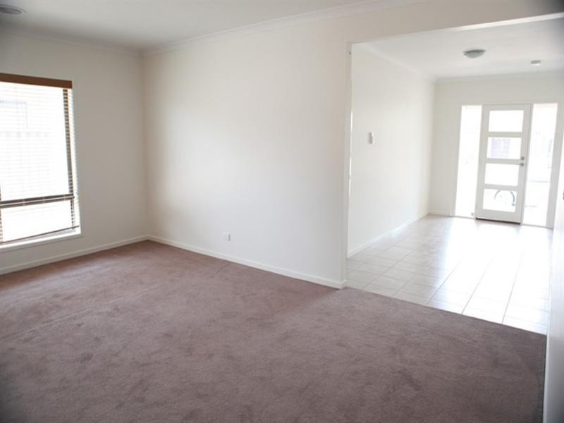 50 Cloverdale Road, Tarneit VIC 3029