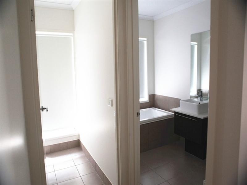 50 Cloverdale Road, Tarneit VIC 3029