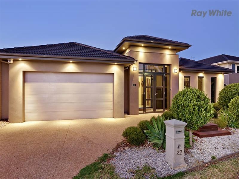 22 Vaucluse Boulevard, Sanctuary Lakes VIC 3030