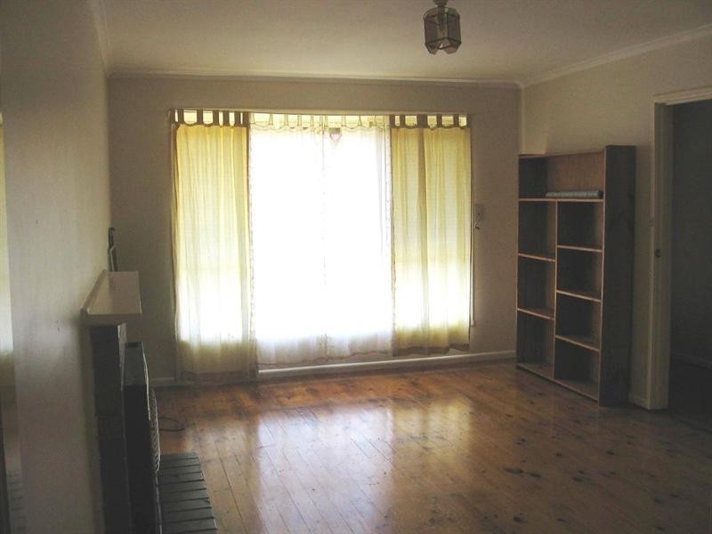 1/27 Triholm Avenue, Laverton VIC 3028