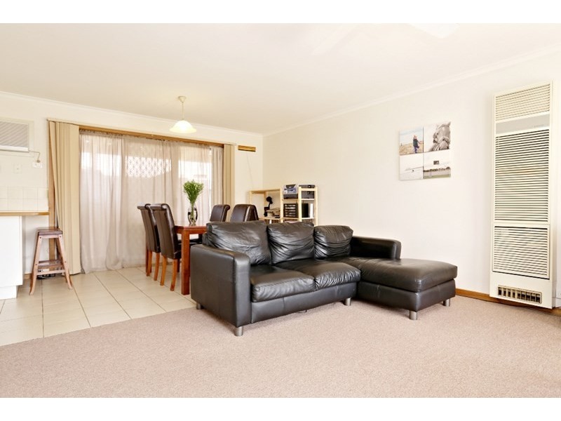 16 Irvine Court, Altona Meadows VIC 3028