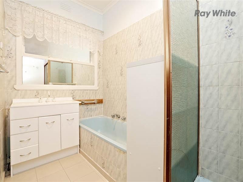 11 Craig Court, Altona North VIC 3025