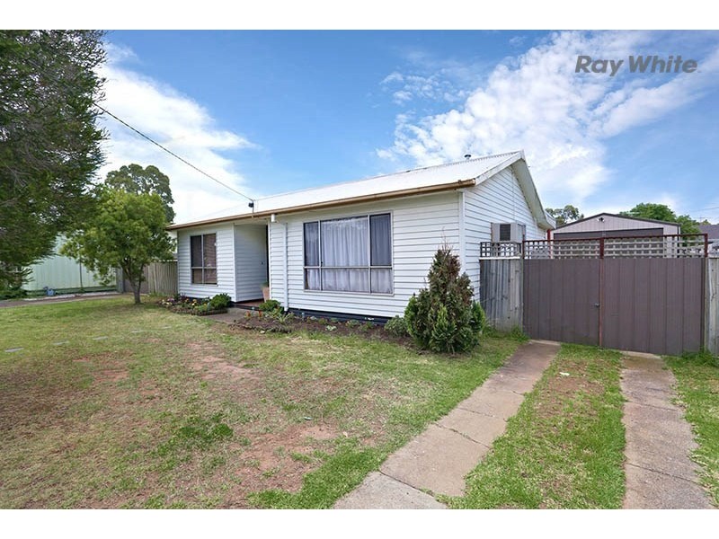 7 Eaton Parade, Laverton VIC 3028