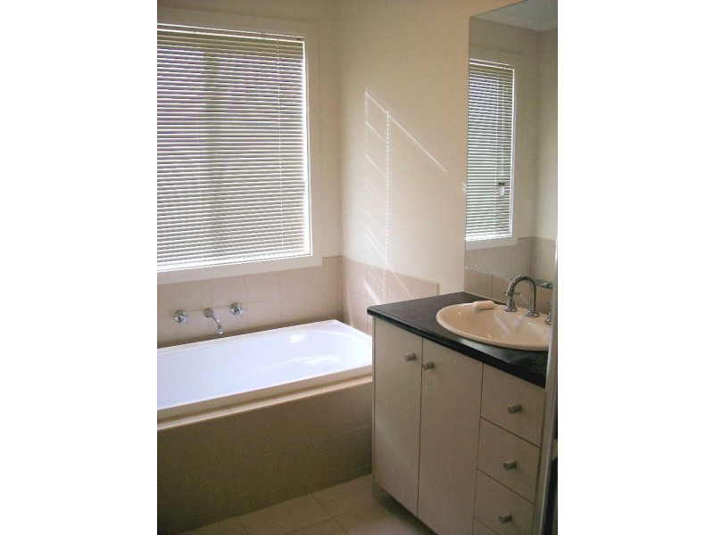 27 Felicity Drive, Tarneit VIC 3029