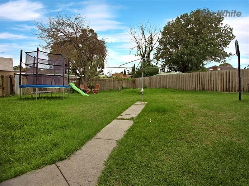 11 Tarran Street, Laverton VIC 3028