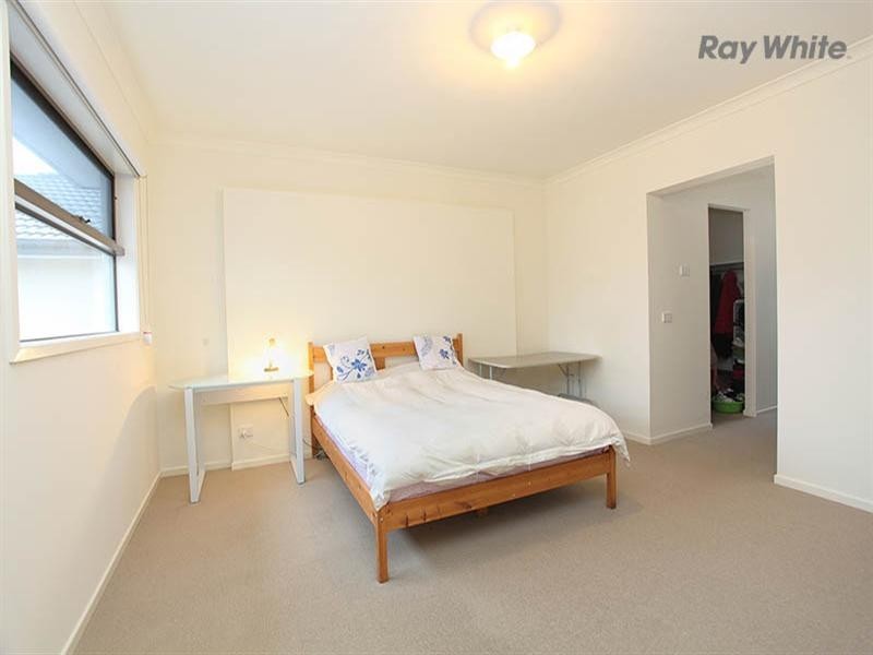 15 BRINDABELLA Chase, Sanctuary Lakes VIC 3030