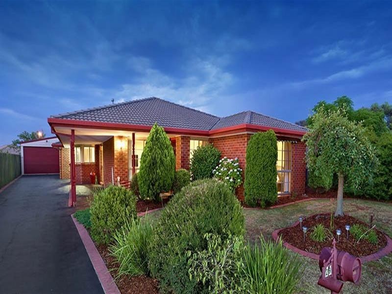29 Winfield Drive, Kurunjang VIC 3337