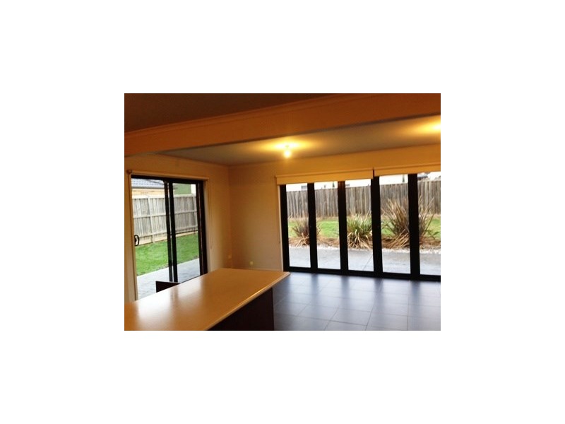 13 SNOWBUSH Terrace, Point Cook VIC 3030