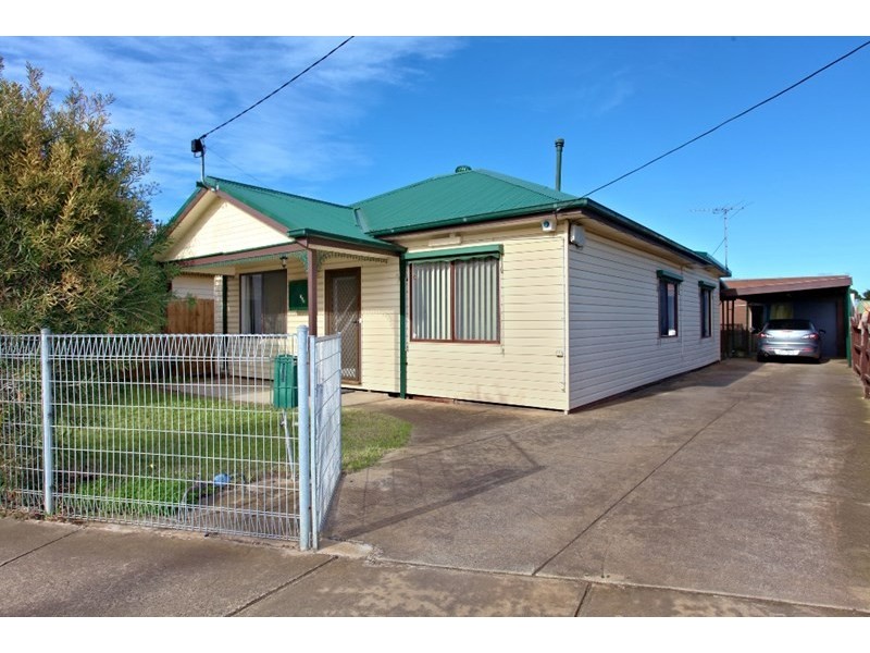 123 RAILWAY Avenue, Laverton VIC 3028