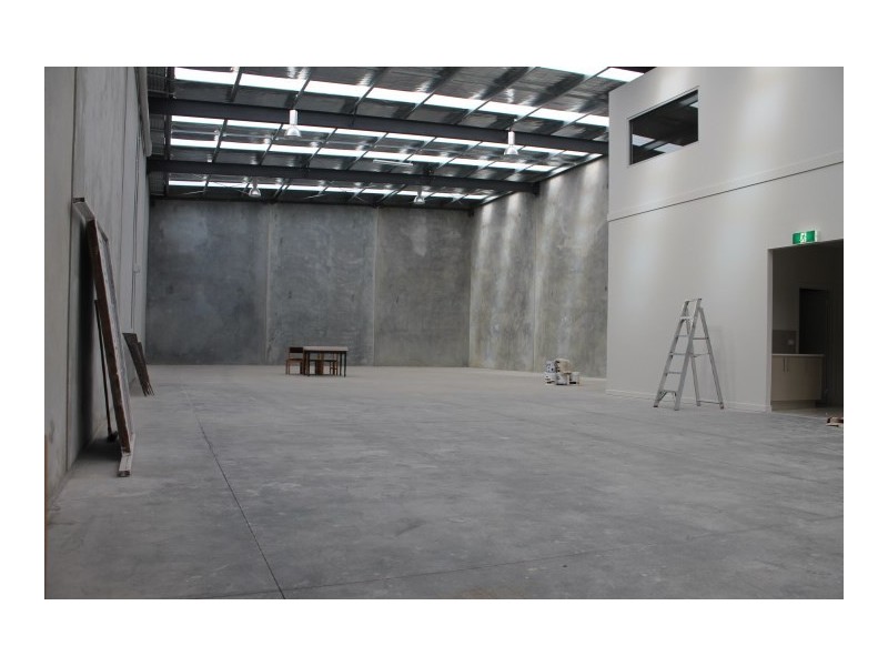 1/12-14 Freight Road, Ravenhall VIC 3023