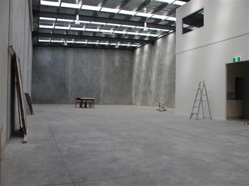 1/12-14 Freight Road, Ravenhall VIC 3023