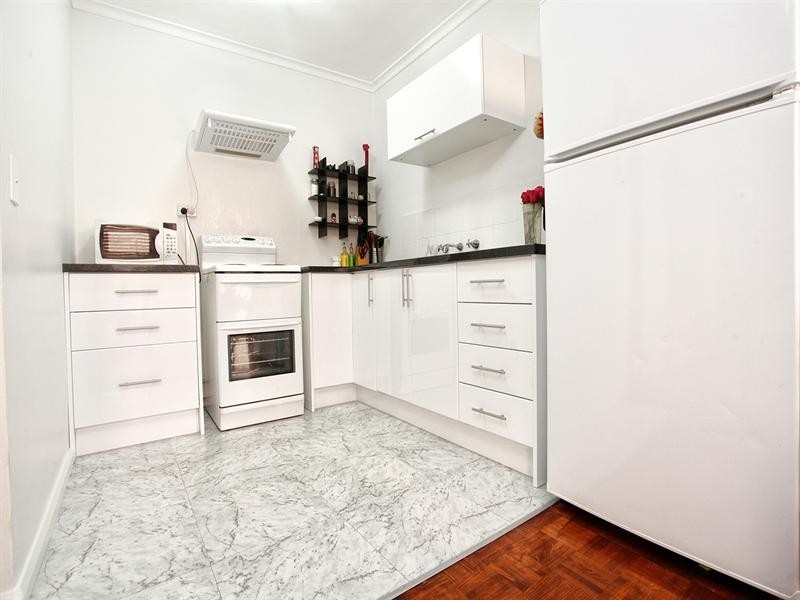 2/12 Carmichael Street, West Footscray VIC 3012