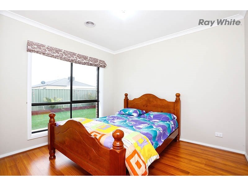 16 Barnsbury Road, Wyndham Vale VIC 3024