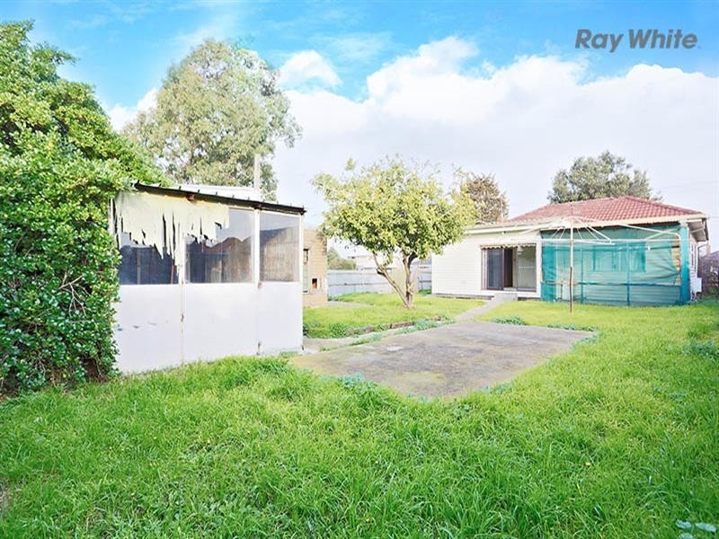 207 Civic Parade, Altona VIC 3018