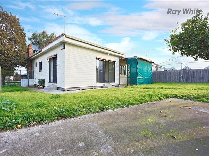 207 Civic Parade, Altona VIC 3018