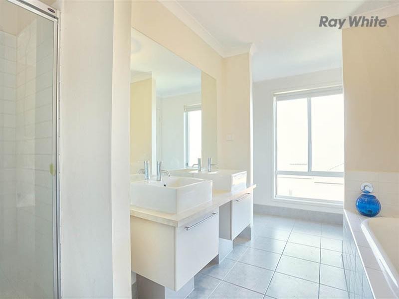 5 Sabine Way, Tarneit VIC 3029