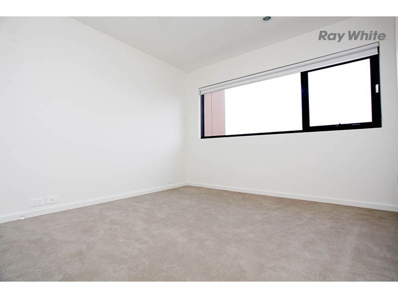 306/50 Catamaran Street, Werribee South VIC 3030