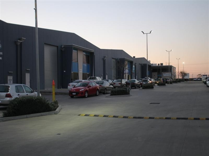 2/216 Blackshaws Road, Altona North VIC 3025