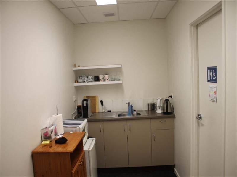 2/216 Blackshaws Road, Altona North VIC 3025