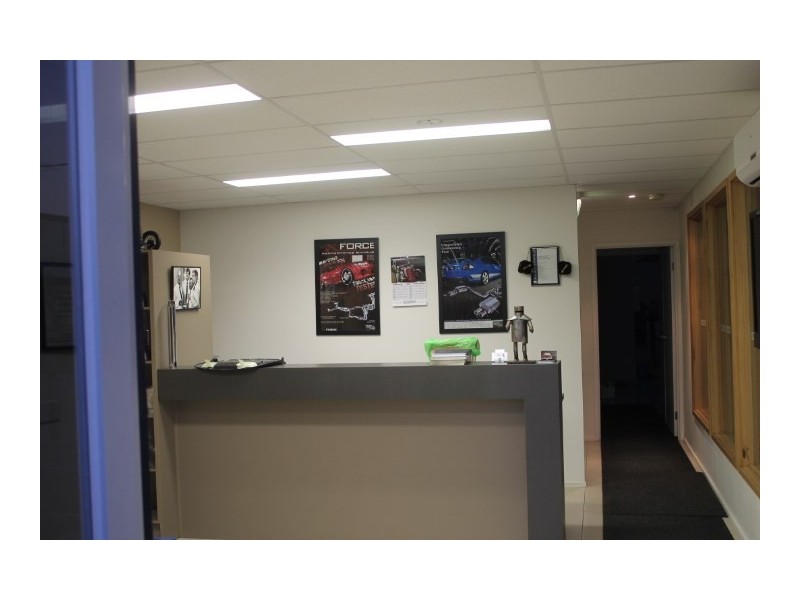 2/216 Blackshaws Road, Altona North VIC 3025