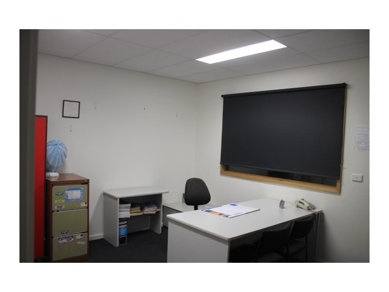 2/216 Blackshaws Road, Altona North VIC 3025