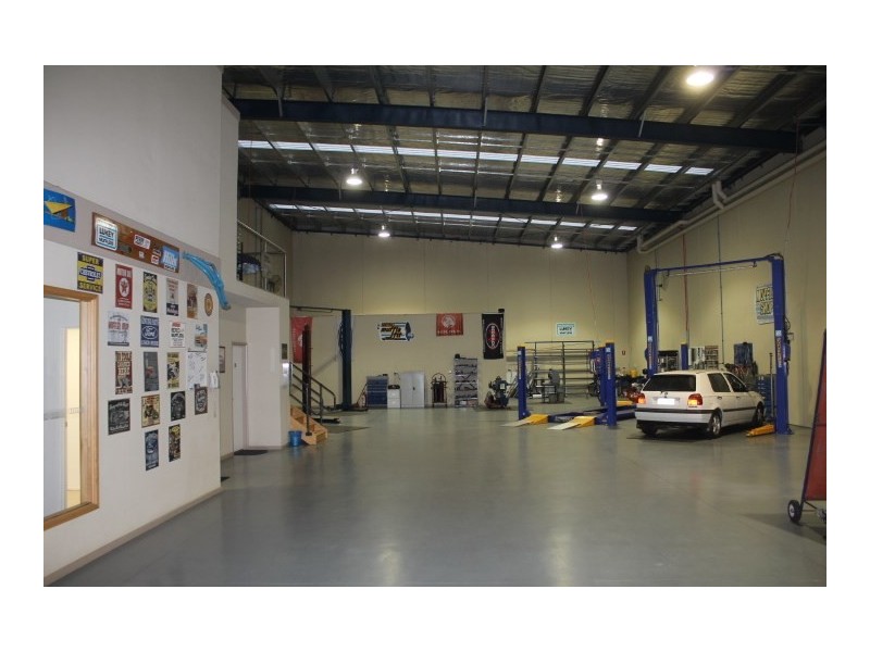 2/216 Blackshaws Road, Altona North VIC 3025