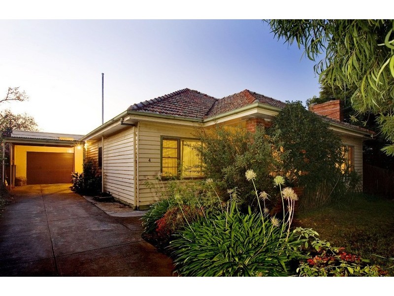 4 Scotsburn Grove, Werribee VIC 3030