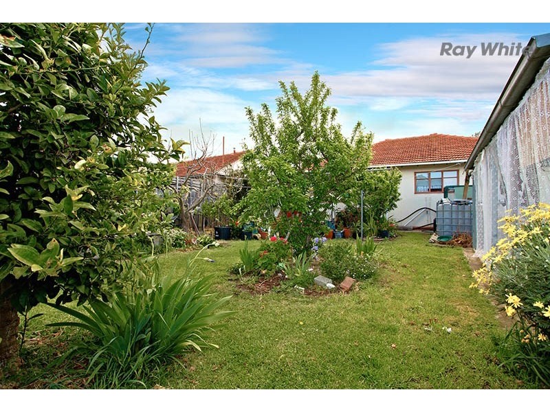 13 Williams Road, Laverton VIC 3028