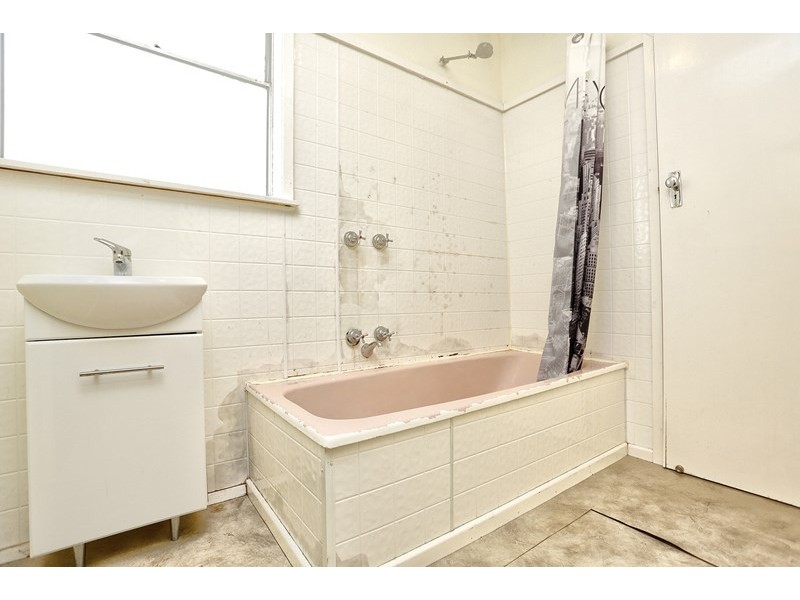 12 Chirnside Crescent, Laverton VIC 3028