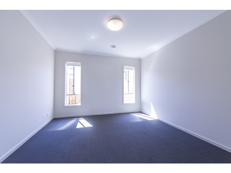 9 Rodeo Grove, Point Cook VIC 3030