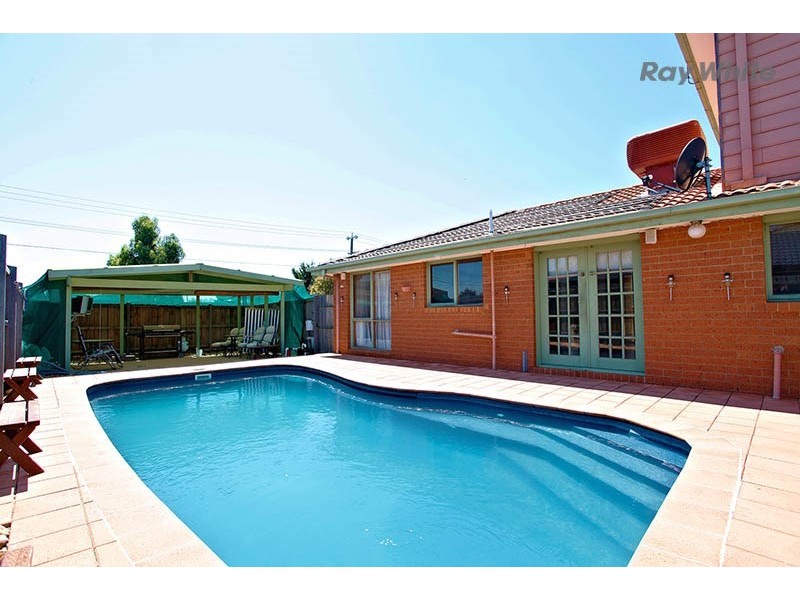 16 Catherine Road, Seabrook VIC 3028