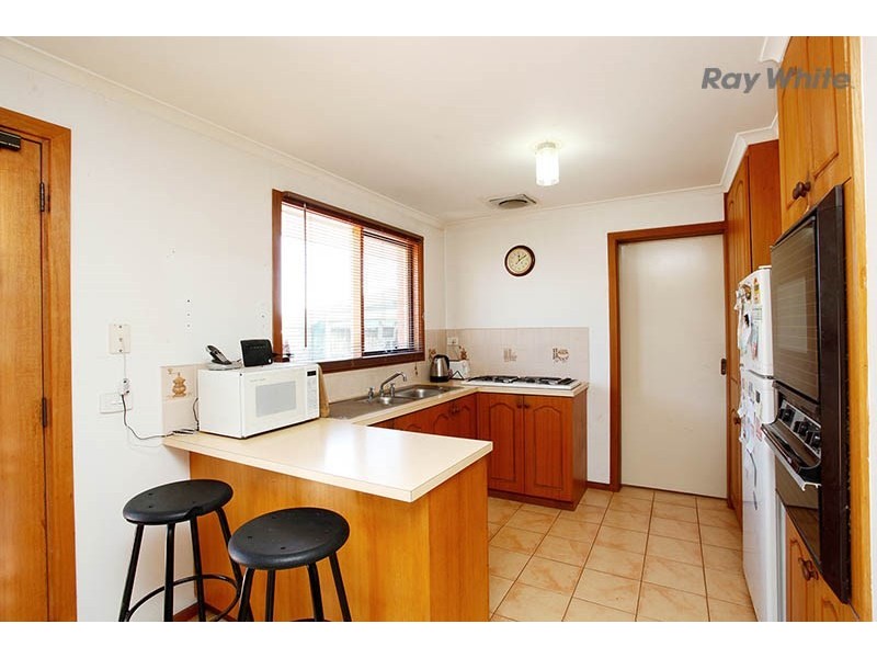 16 Catherine Road, Seabrook VIC 3028