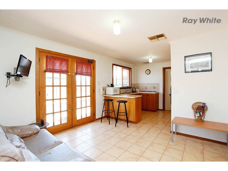 16 Catherine Road, Seabrook VIC 3028