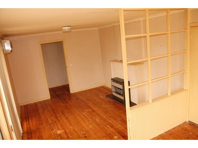 10 Eaton Parade, Laverton VIC 3028