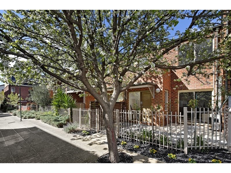 16 Ribbony Walk, Maribyrnong VIC 3032