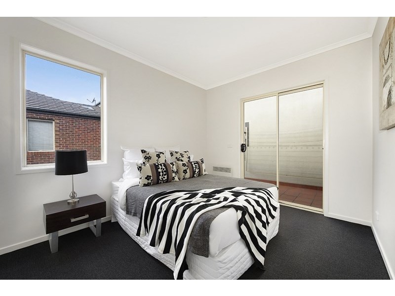 16 Ribbony Walk, Maribyrnong VIC 3032