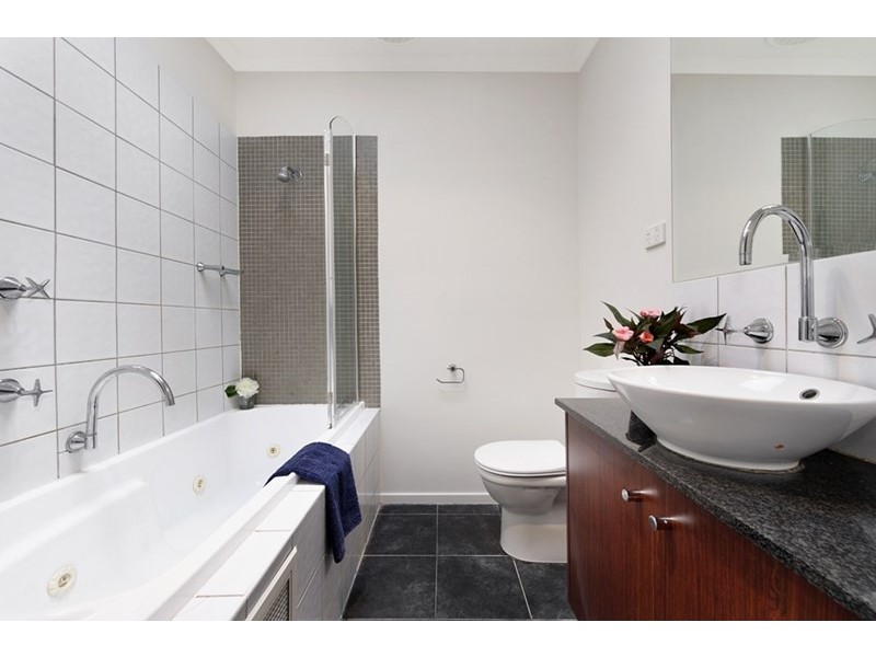 16 Ribbony Walk, Maribyrnong VIC 3032