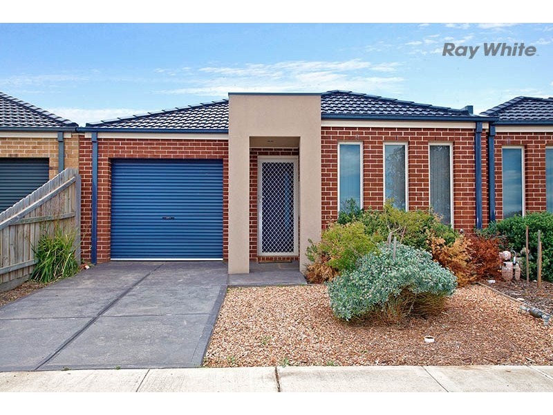 1/74 Westmeadows Lane, Truganina VIC 3029