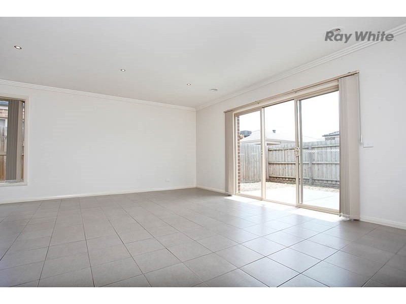 1/74 Westmeadows Lane, Truganina VIC 3029