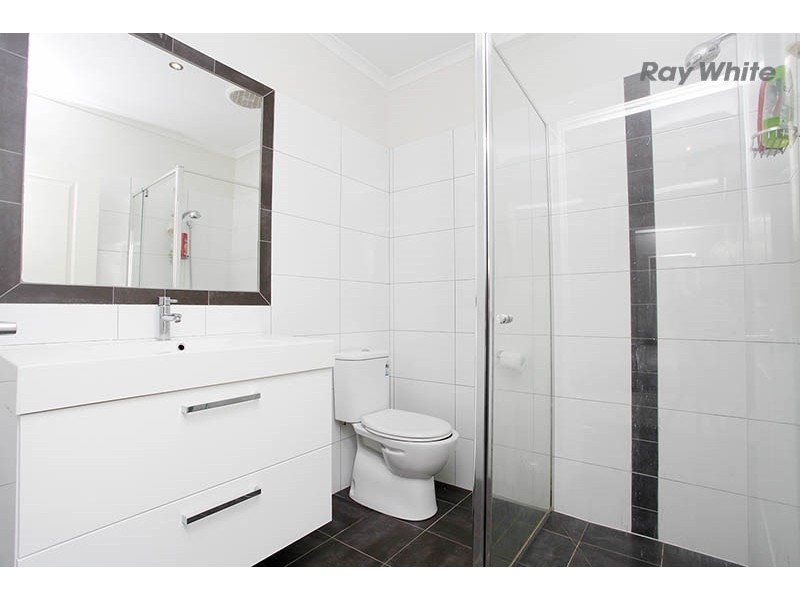 2/15 Armstrong Street, Laverton VIC 3028