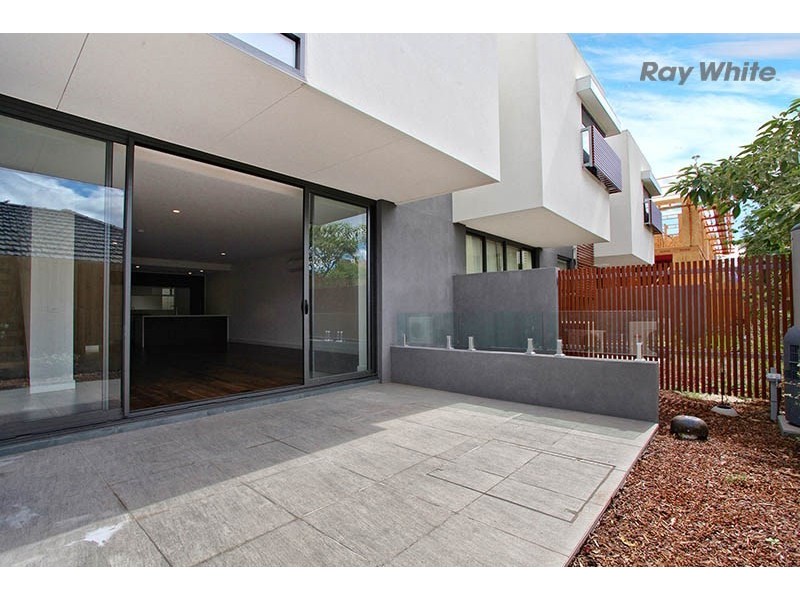 T5/2A Percy Street, Balwyn VIC 3103