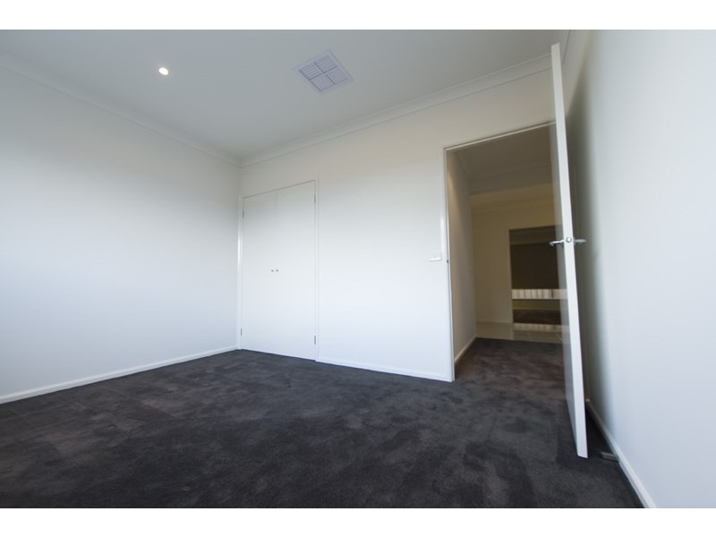 6 Packer Way, Williams Landing VIC 3027