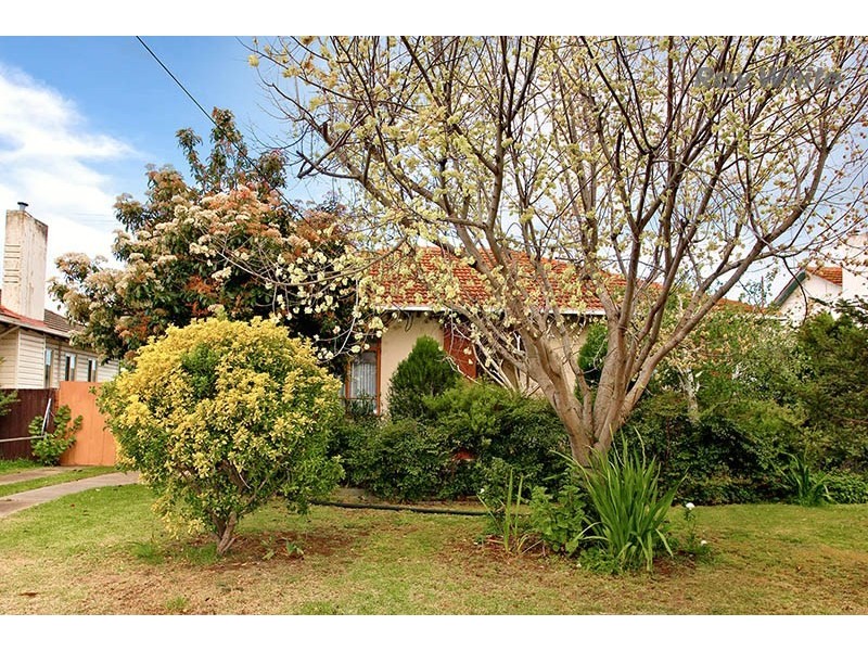 13 Williams Road, Laverton VIC 3028