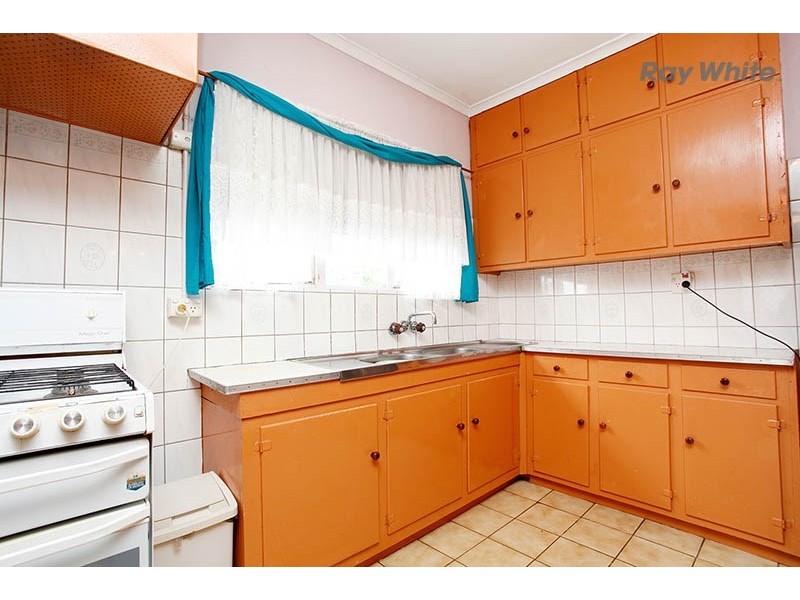 13 Williams Road, Laverton VIC 3028