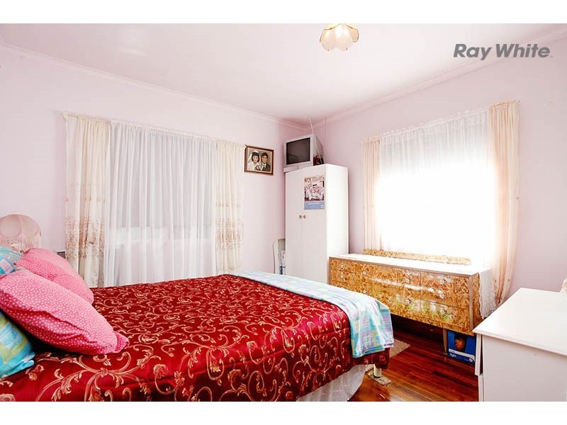 13 Williams Road, Laverton VIC 3028