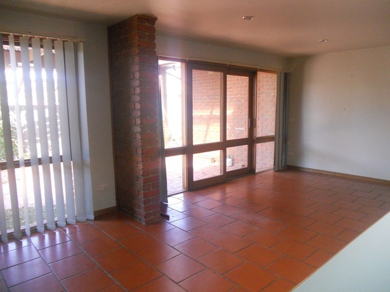 6 Cliveden Court, Seabrook VIC 3028