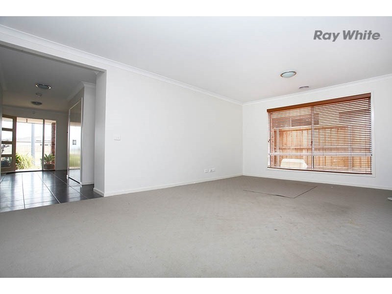 71 Tristania Drive, Point Cook VIC 3030