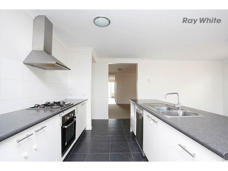 71 Tristania Drive, Point Cook VIC 3030