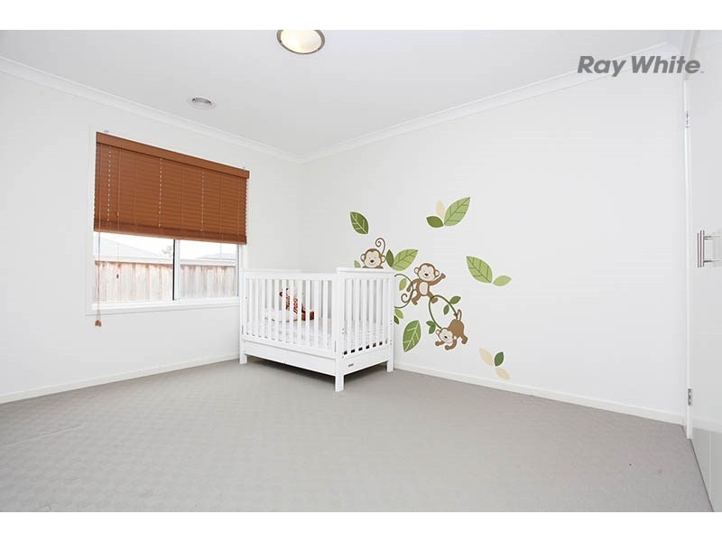 71 Tristania Drive, Point Cook VIC 3030