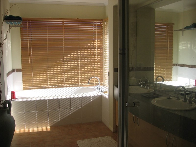 7 Lowess Lane, Werribee VIC 3030